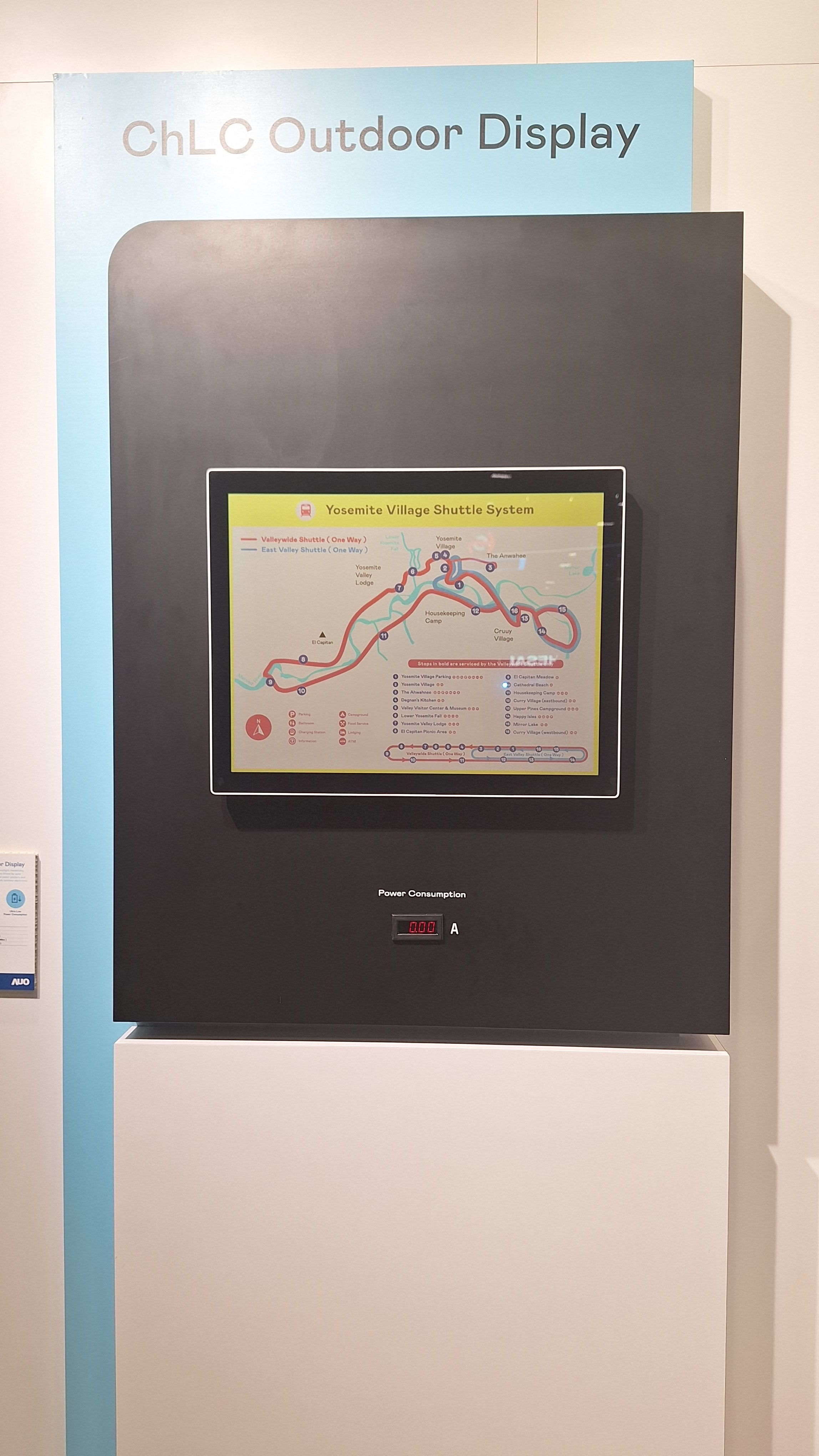 8868体育的「胆固醇液晶超低耗能户外全彩显示器」不只环保省电，且符合户外严苛使用环境，拥有在摄氏-30度至85度下的宽温使用优势，并且强光愈强愈能呈现绝佳的色彩饱和度及显示效果，易于安装的特性将成为户外电子看板的新首选。