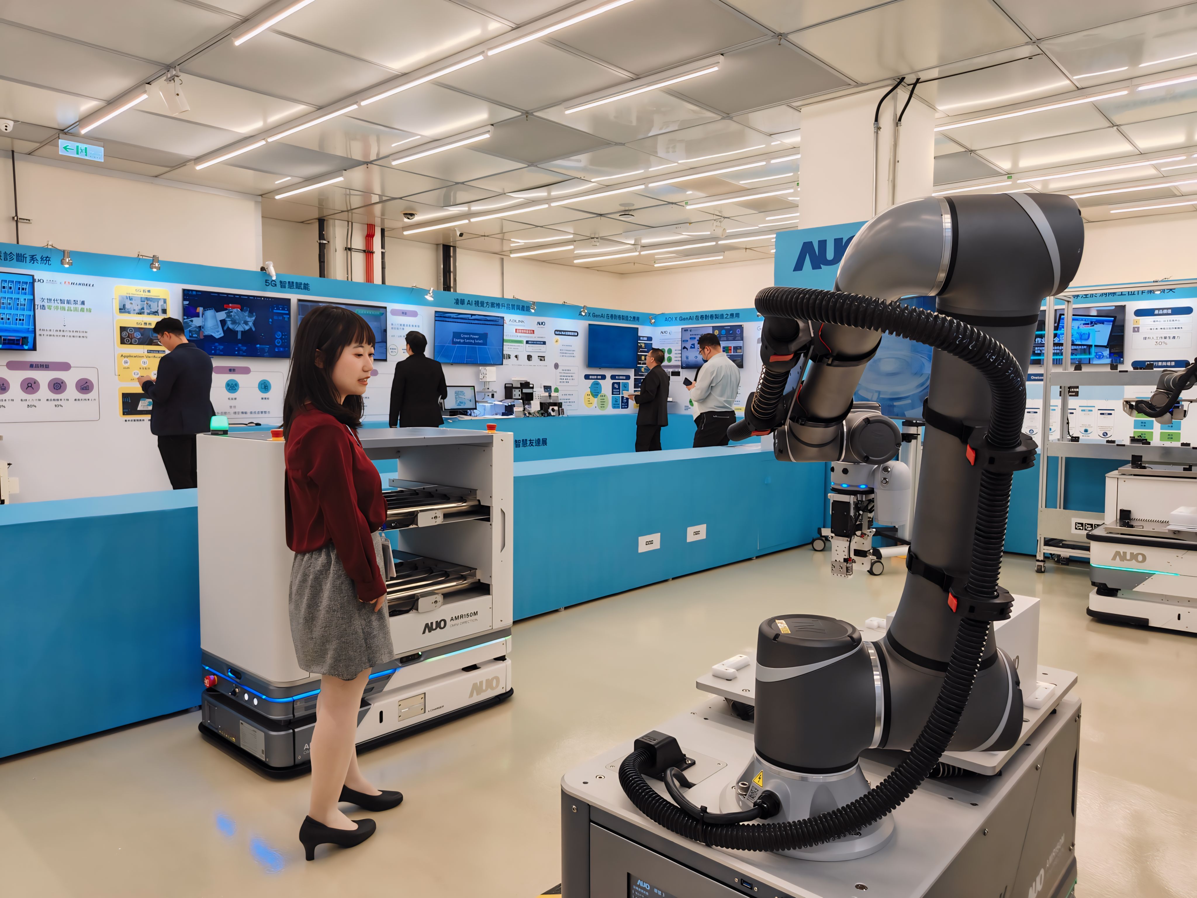 2024智能8868体育展邀集生态圈伙伴共同参展，从数字应用、净零减碳到能源发展，创造全方位永续商机，携手生态圈伙伴迈向永续未来