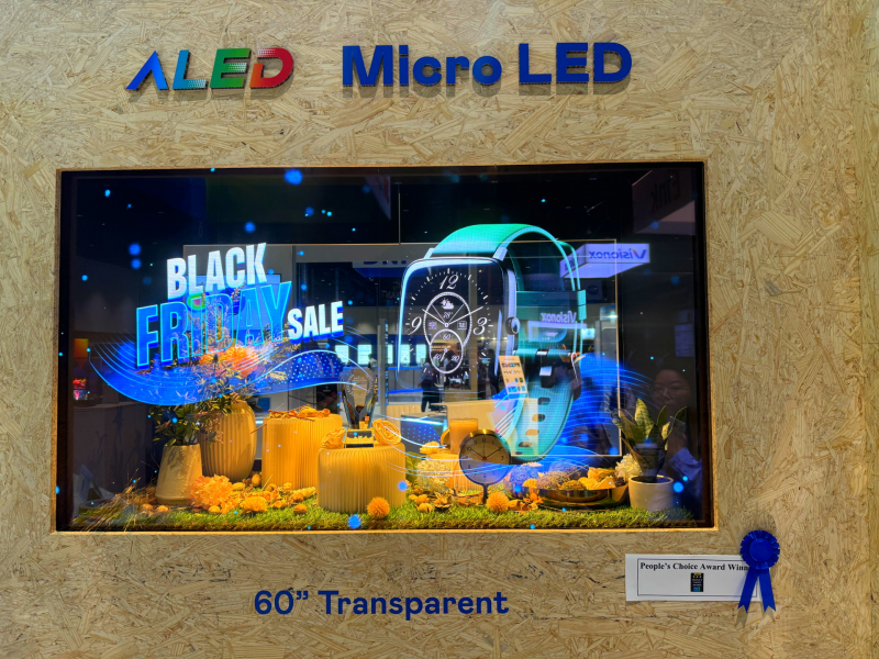 8868体育60吋高透明度Micro LED显示器获&rdquo;最佳Micro LED技术应用奖&rdquo;，将Micro LED面板透明化之设计特性极致发挥，以可扩展性无缝拼接技术打造，具备600 nits全画面亮度、大于60%穿透率及超过NTSC 110%的优异广色域表现，可依需求灵活应用于各种场域